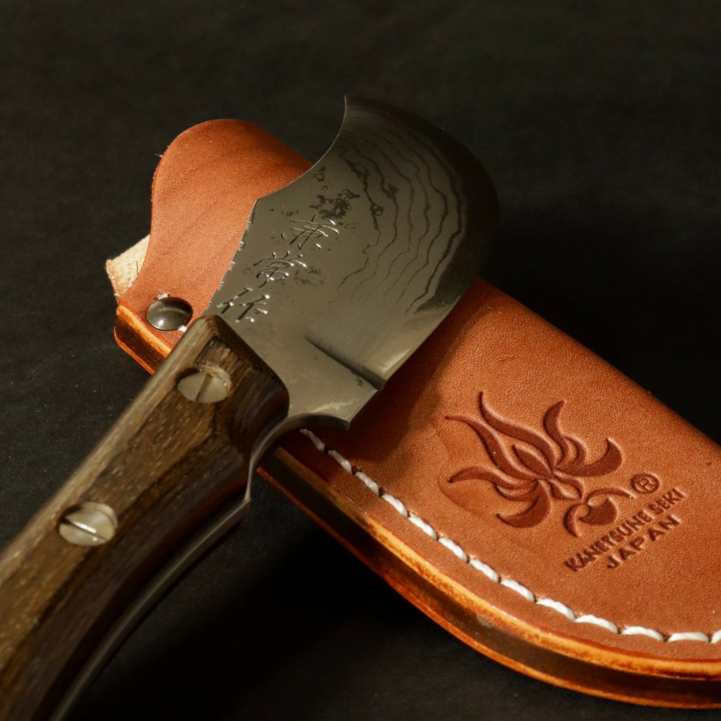 Hunting knife Skinner